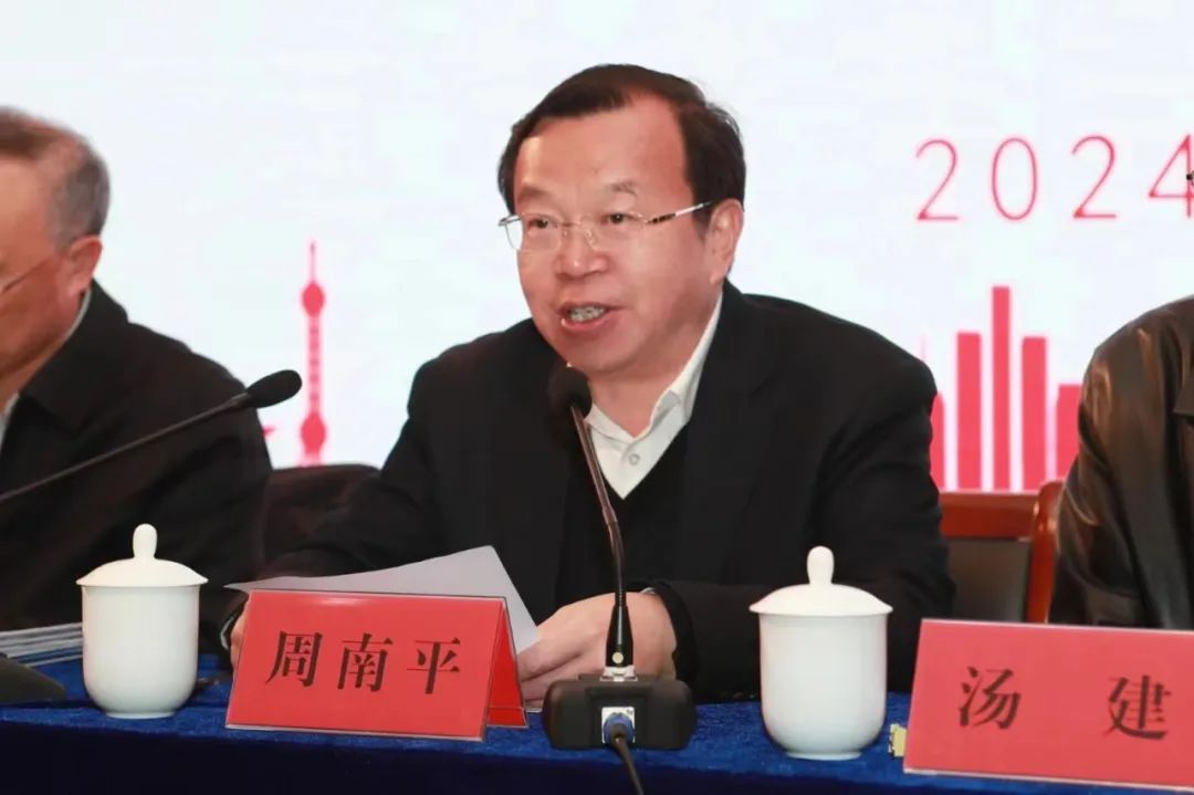 1711112195540608.jpg 1711112195540608.jpg