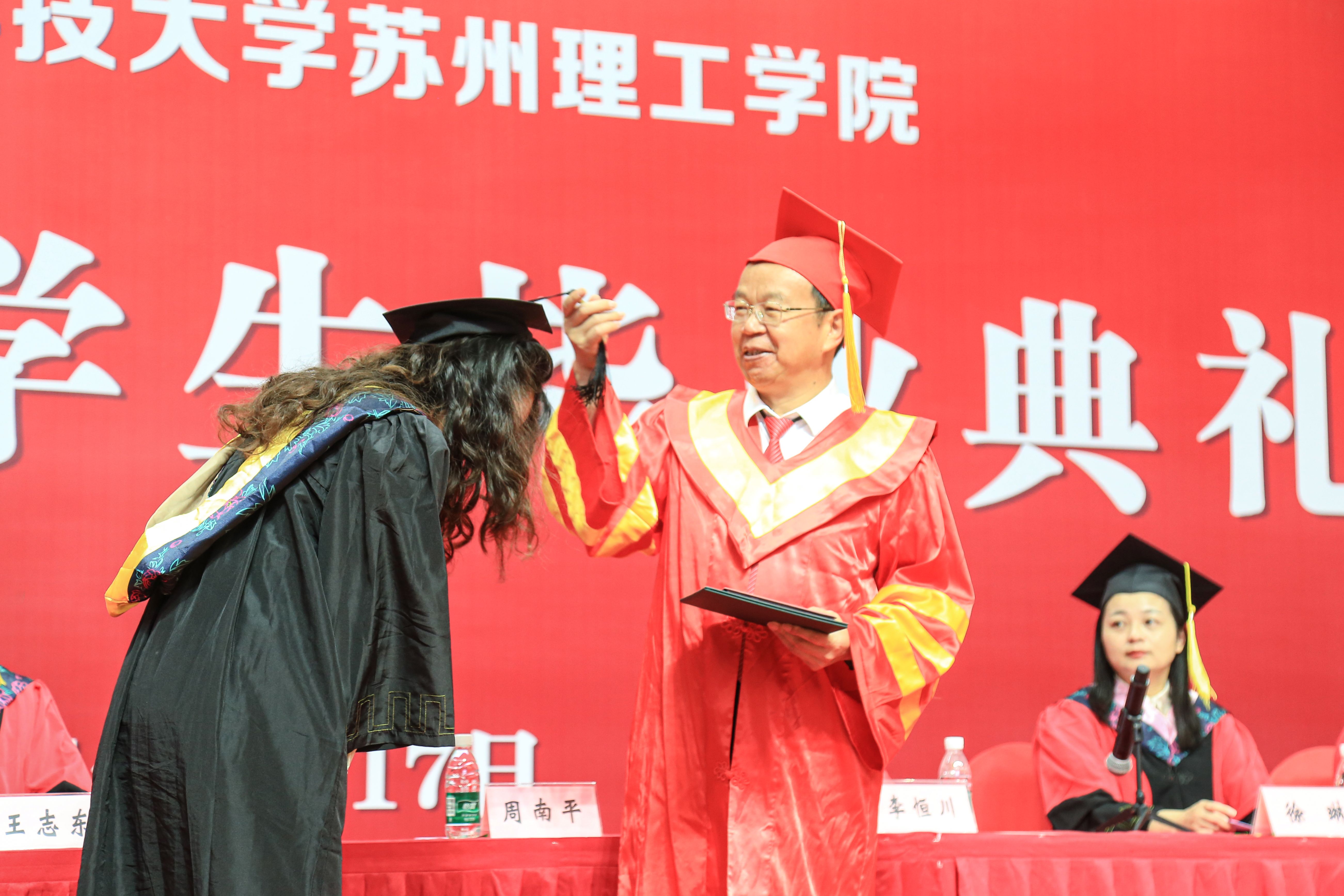 1718608775889746.jpg 1718608775889746.jpg