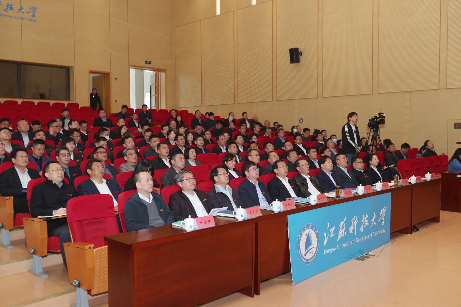 1712633807247190.jpg 1712633807247190.jpg